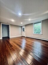 166 Pleasant St in Marblehead, MA - Building Photo - Building Photo