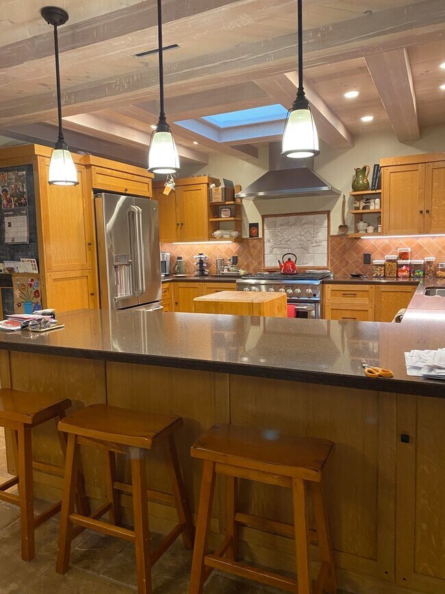 317 S Carillo Rd in Ojai, CA - Building Photo - Building Photo