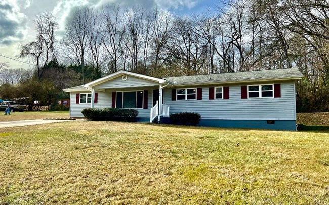 property at 104 Galloway St