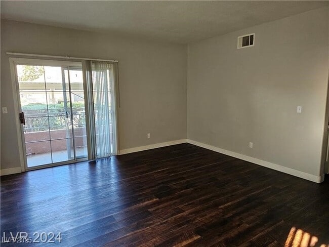 property at 10553 Pine Pointe Ave