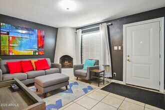 8046 E Oak St in Scottsdale, AZ - Building Photo - Building Photo