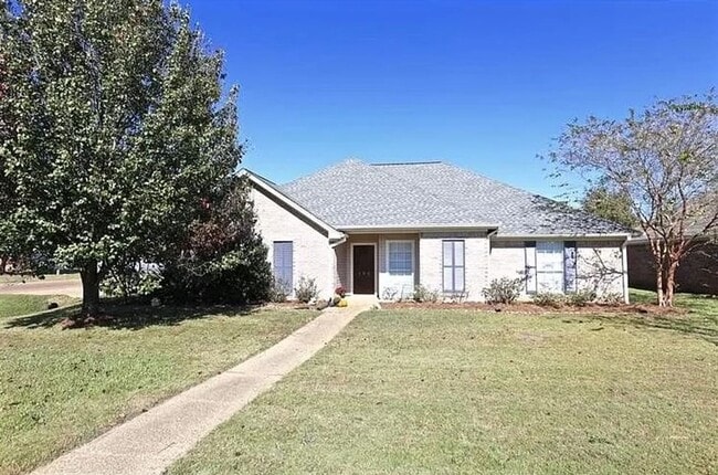 property at 135 Appleridge Dr