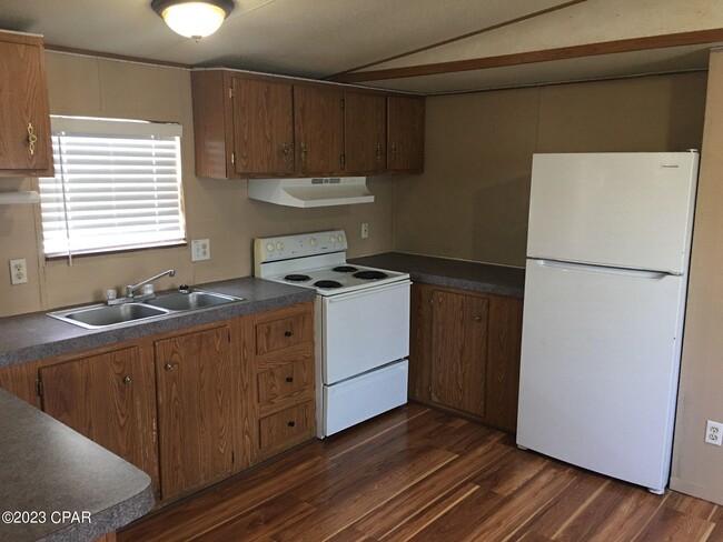 4512 Carla Ln in Panama City, FL - Building Photo - Building Photo