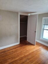 223 W Lincoln Ave in Belvidere, IL - Building Photo - Building Photo