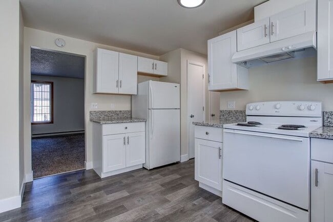 property at 740 SE Cedar St