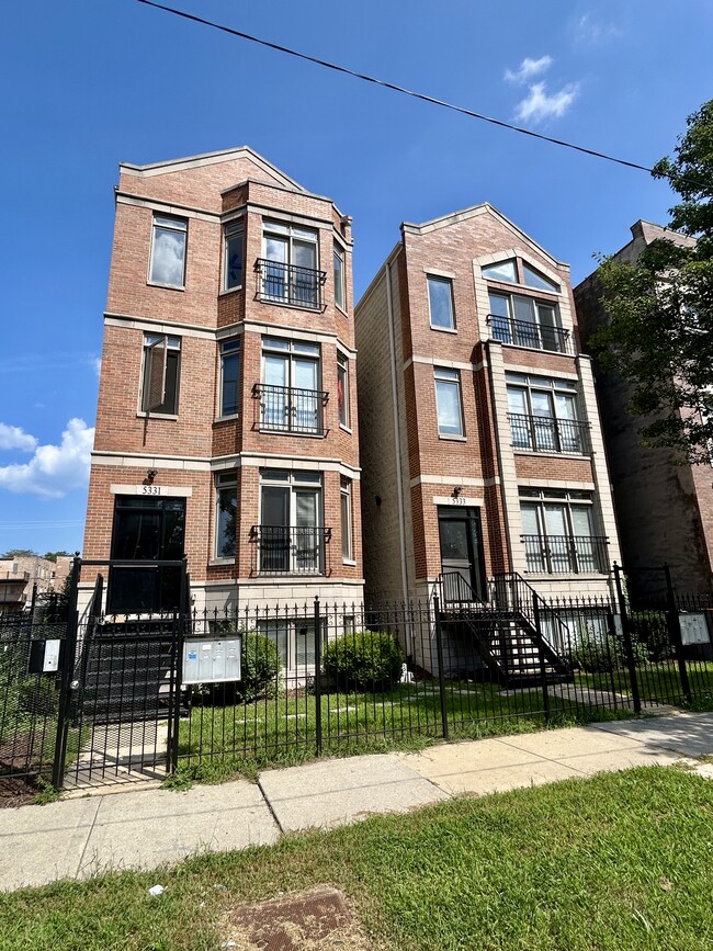 5331 S Calumet Ave, Unit 2