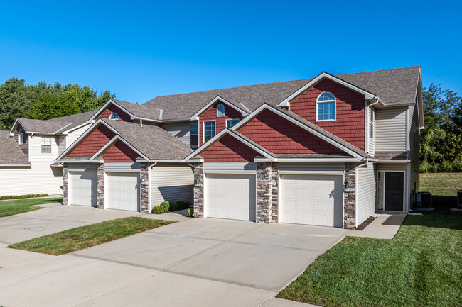 Eagle Creek Townhomes in Lee's Summit, MO - Foto de edificio - Building Photo