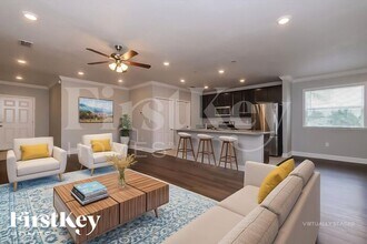 6177 Kinlock Ave in Spring Hill, FL - Building Photo - Building Photo