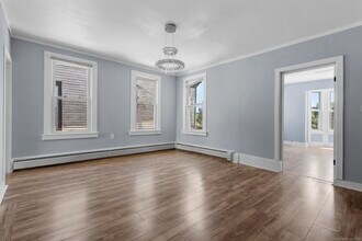 387 Nichols St in Bridgeport, CT - Foto de edificio - Building Photo
