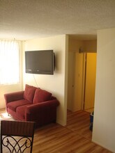 5122 Likini St in Honolulu, HI - Building Photo - Building Photo