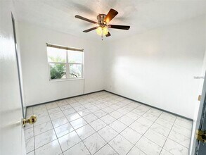 6920 Edgefield Ln in Orlando, FL - Building Photo - Building Photo