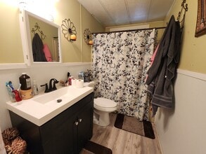 516 San Mateo Ave in Gerber, CA - Building Photo - Building Photo