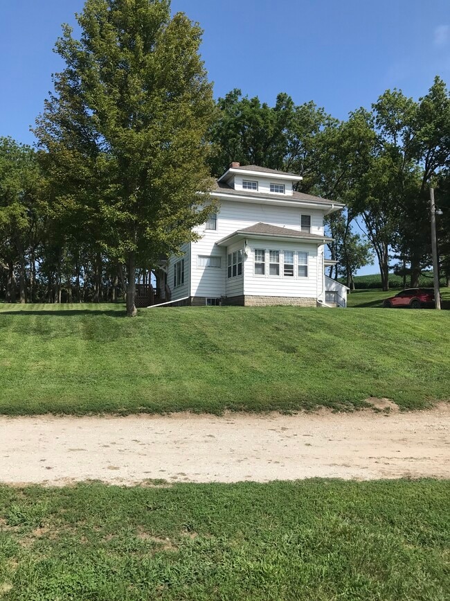 27419 Elmtree Rd in Treynor, IA - Building Photo - Building Photo