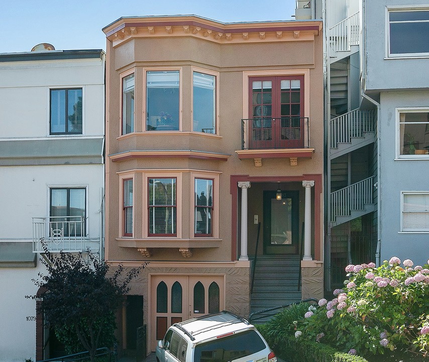 1083 Lombard St in San Francisco, CA - Building Photo