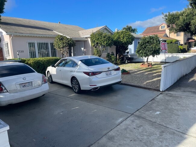 property at 1735 S Bundy Dr