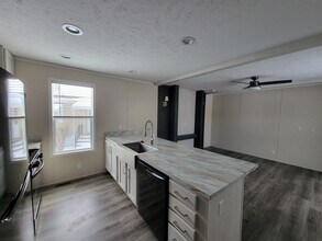 66 Borman Ave in Flushing, MI - Building Photo - Building Photo