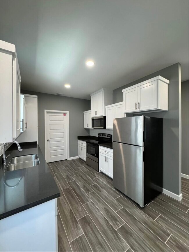1808 Angelina Dr, Unit 6 in San Juan, TX - Building Photo - Building Photo
