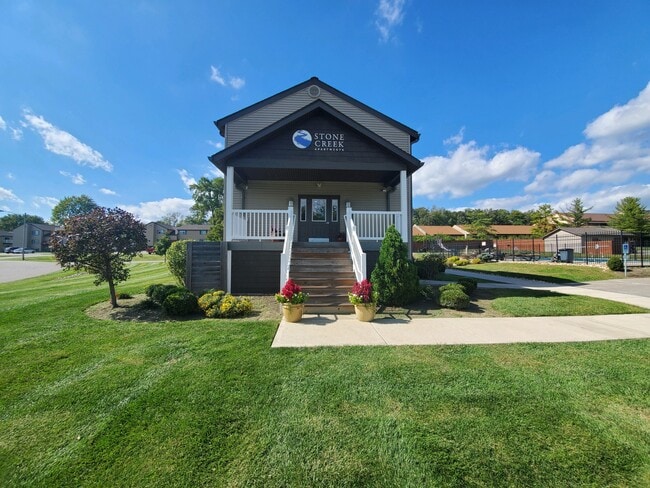 Stone Creek Apartments in Cincinnati, OH - Building Photo - Building Photo