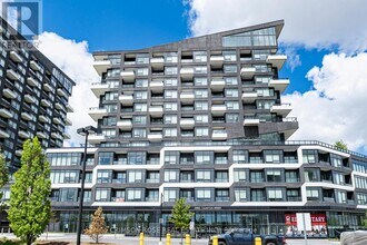 2485-2485 Taunton Rd in Oakville, ON - Building Photo - Building Photo