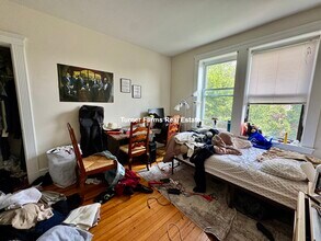 1681 Commonwealth Ave, Unit 4 in Brighton, MA - Building Photo - Building Photo