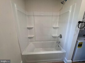 666 St Joseph St in Lancaster, PA - Building Photo