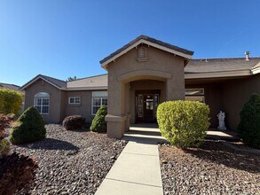 160 Landmark Dr in Sparks, NV - Building Photo - Building Photo