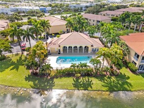 4191 Bellasol Cir in Ft. Myers, FL - Foto de edificio - Building Photo