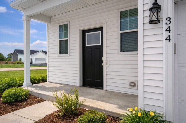 property at 344 E Stratford Ave