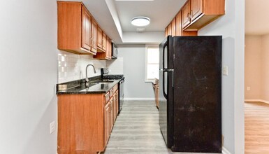 5005 D St SE in Washington, DC - Building Photo - Building Photo