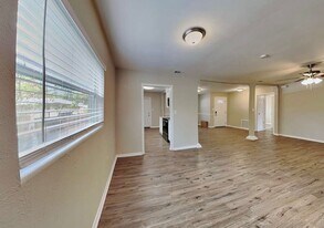 1704 Newton St in Orlando, FL - Building Photo