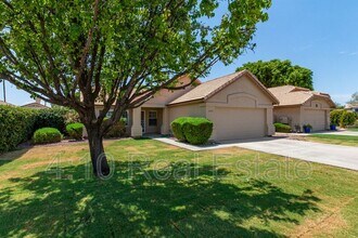 2085 W Harbour Dr in Chandler, AZ - Building Photo - Building Photo