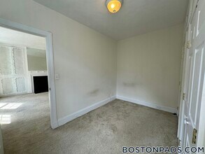1223 Beacon St in Brookline, MA - Building Photo - Building Photo