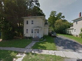 802 Franklin St in Watertown, NY - Building Photo