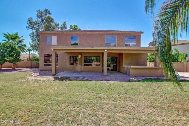 562 N Danielson Way in Chandler, AZ - Building Photo - Building Photo