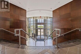 2480 Prince Michael Drive in Oakville, ON - Building Photo - Building Photo