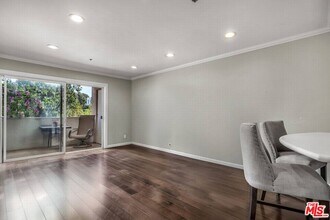 501 Palisades Dr in Los Angeles, CA - Building Photo - Building Photo