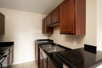 Diamante Apartments in Harlingen, TX - Building Photo - Interior Photo