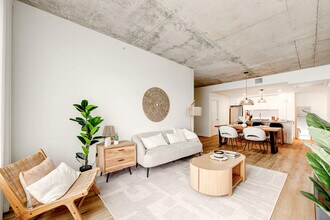 Kalm in Candiac, QC - Foto de edificio - Building Photo