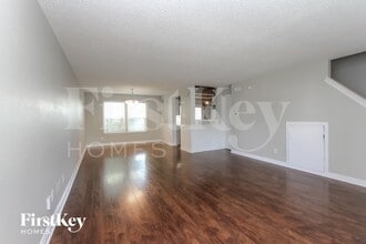 319 Sunburst Ln in Greenwood, IN - Building Photo - Building Photo