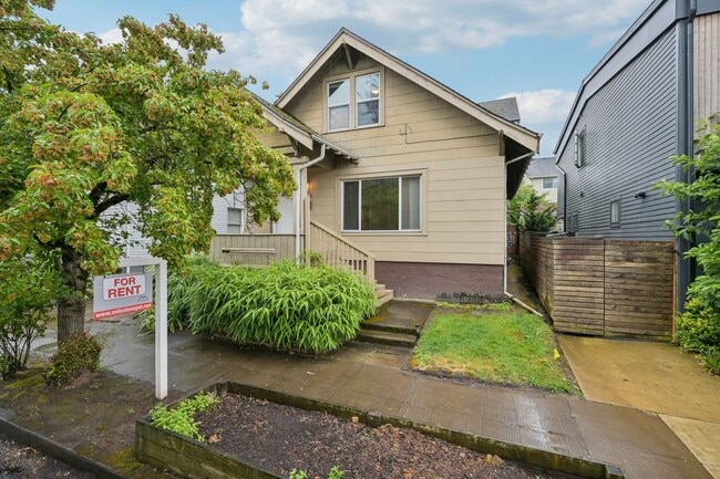 property at 1314 N Webster St