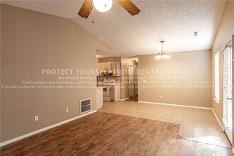 3195 W Woodfield Way in Fayetteville, AR - Building Photo - Building Photo