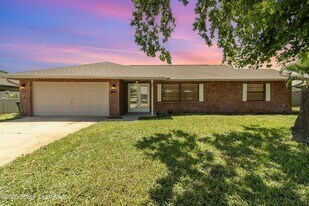 841 Raintree Ave in Rockledge, FL - Building Photo