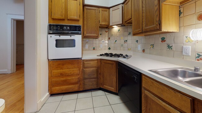 232 2nd St SE in Washington, DC - Building Photo - Building Photo