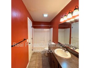 3780 Timberlake Ct SE in Kentwood, MI - Building Photo - Building Photo