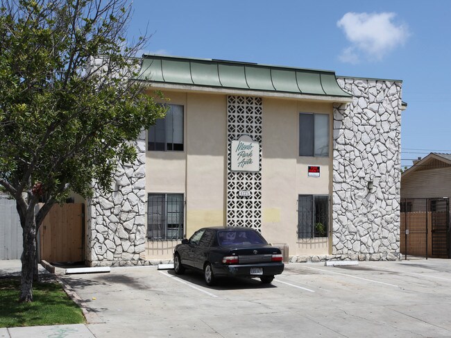 4225 Menlo Ave in San Diego, CA - Foto de edificio - Building Photo