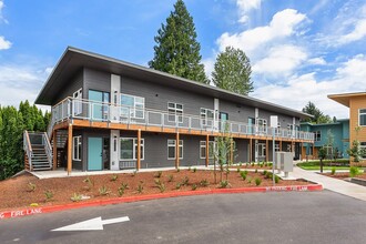 Fernhill Crossing LLC in Portland, OR - Building Photo - Building Photo