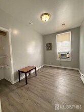 53 Hassart St in New Brunswick, NJ - Building Photo - Building Photo