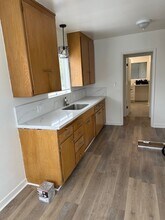 1318 W Olive Ave, Unit B in Burbank, CA - Building Photo - Building Photo