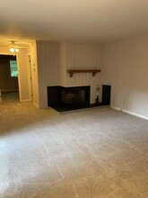 359 Summerwalk Cir in Chapel Hill, NC - Building Photo - Building Photo