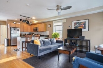 32 Parker St in Boston, MA - Building Photo - Building Photo